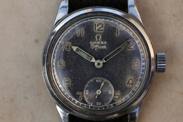 【OMEGA】 1940’s オメガ オフィサー スェーデン仕様 ブラックダイヤル / Vintagewatch /  Officer Cal.26.5