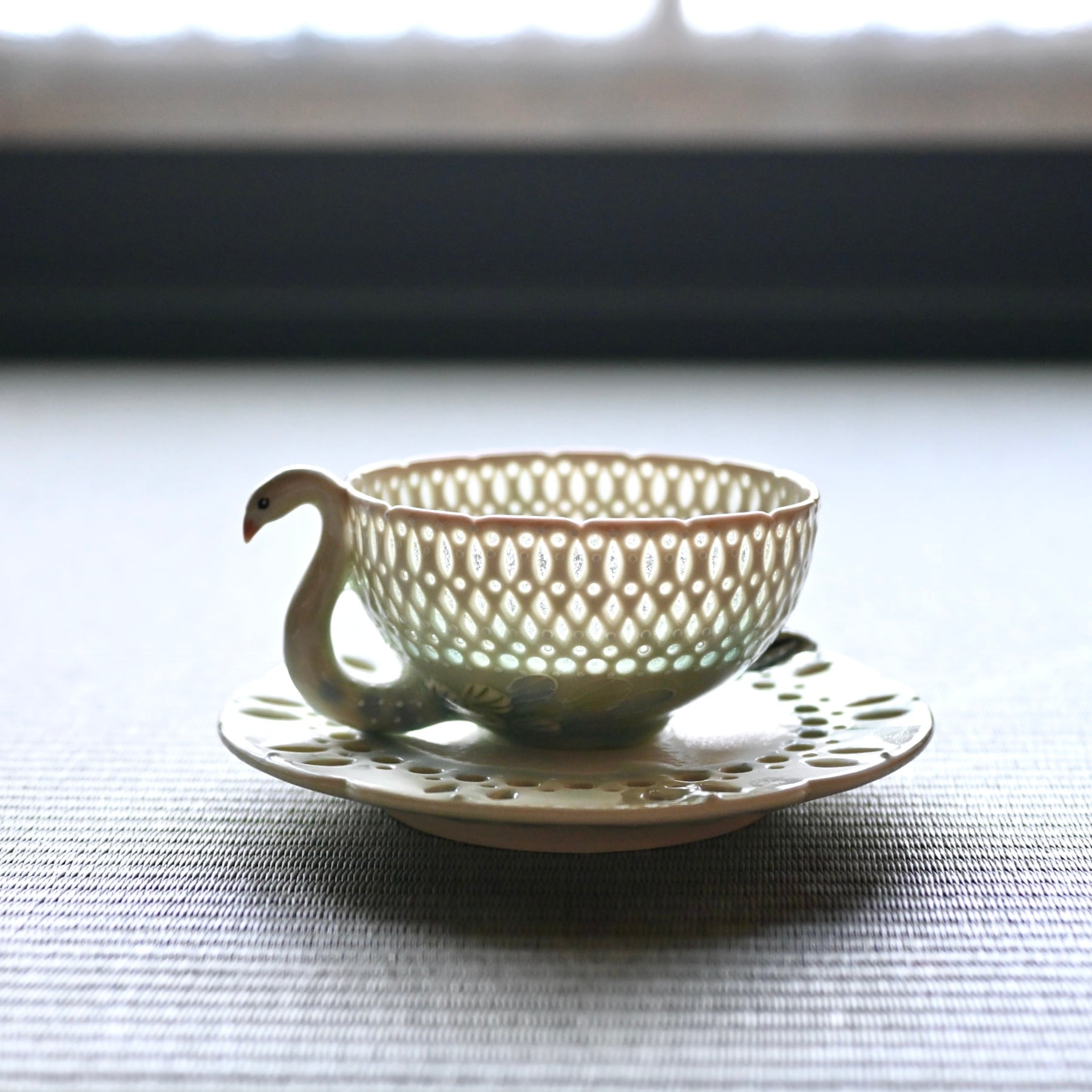 キラメキ白鳥cup&Saucer