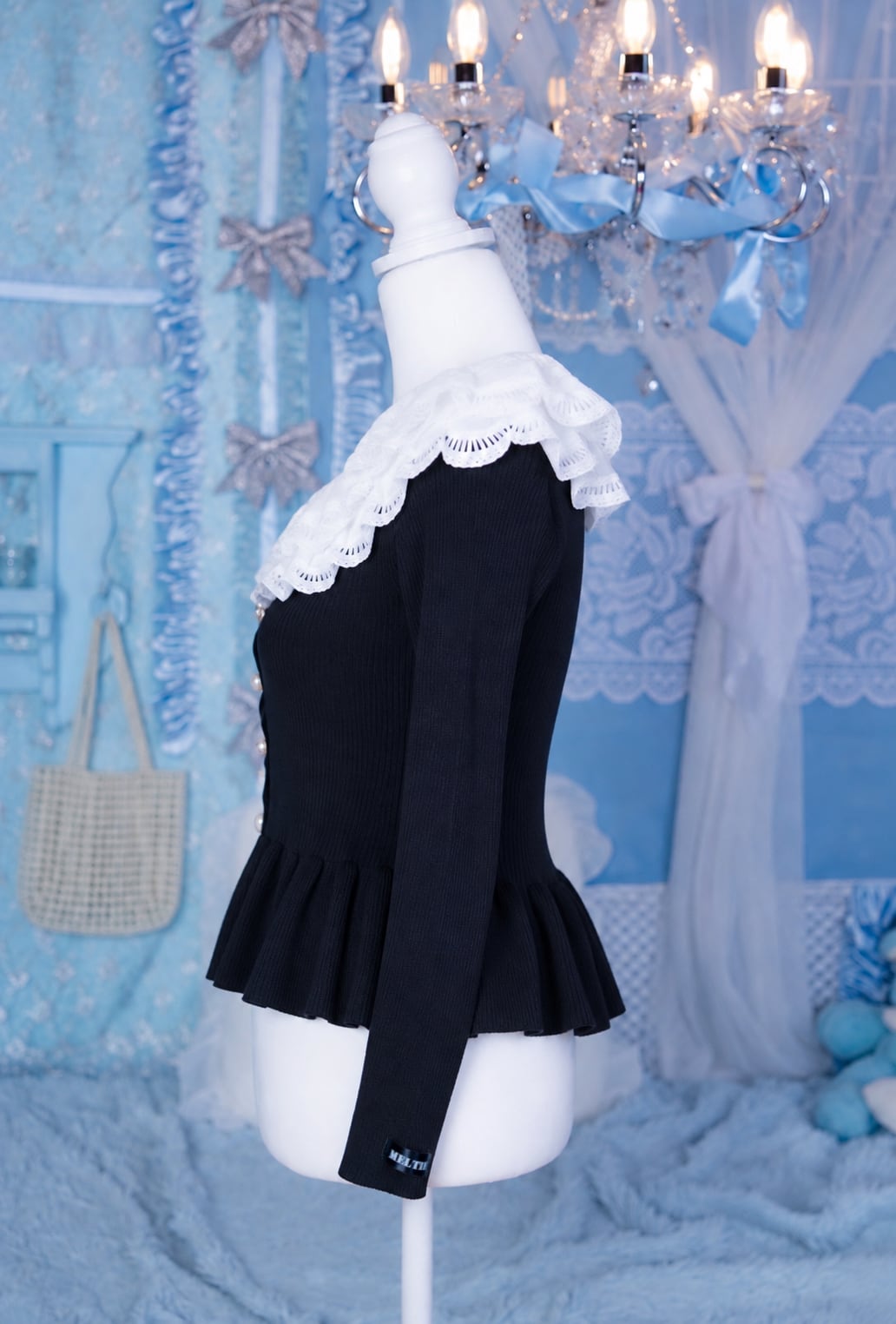 frill collar peplum knit