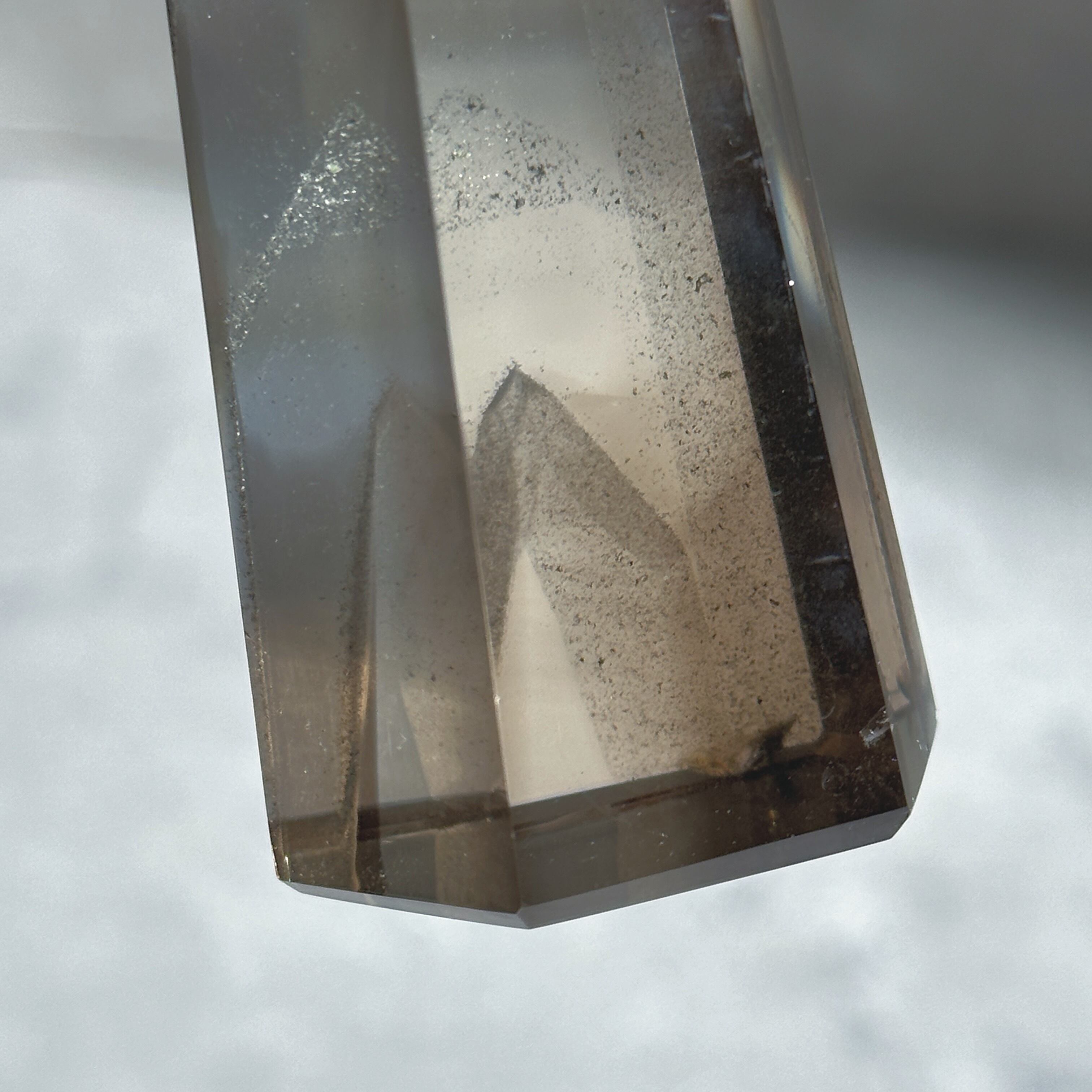 スモーキーファントムクォーツ タワー01◇ Smoky phantom quartz