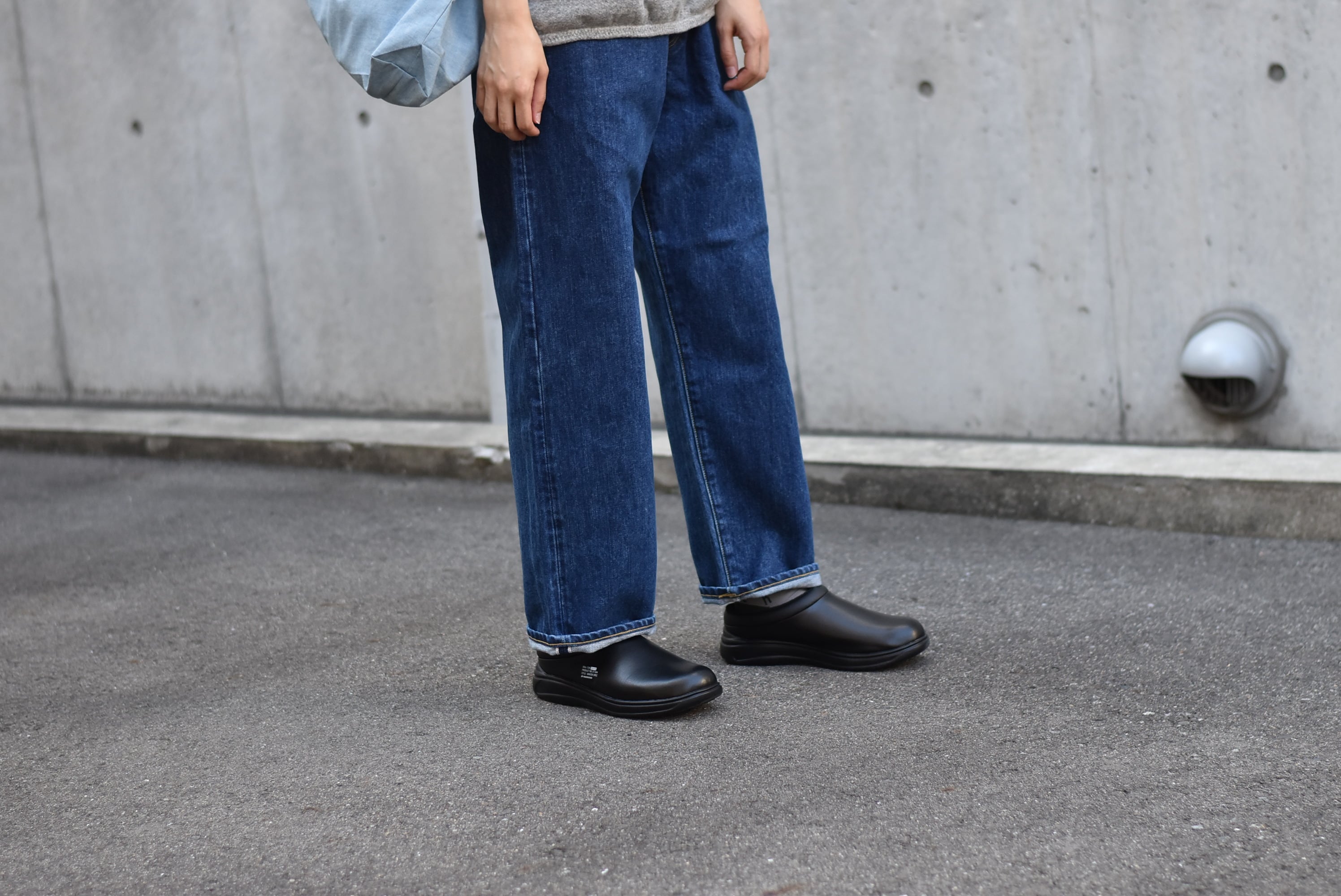 HATSKI】Wide Tapered Denim Used Blue | theater(シアター)