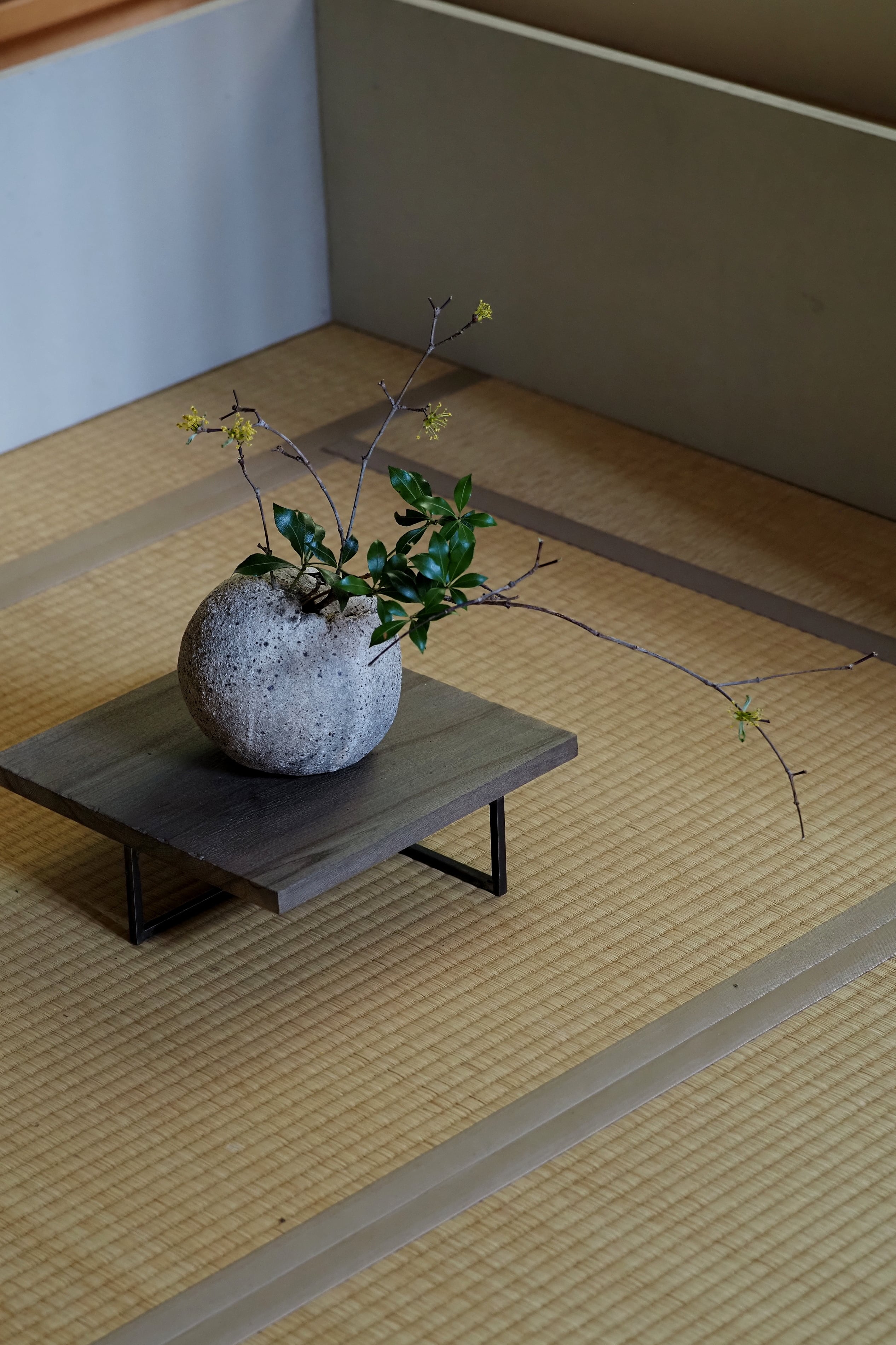 村上躍　花器 村上 躍 66.白灰化粧花器 | 陶屋なづな