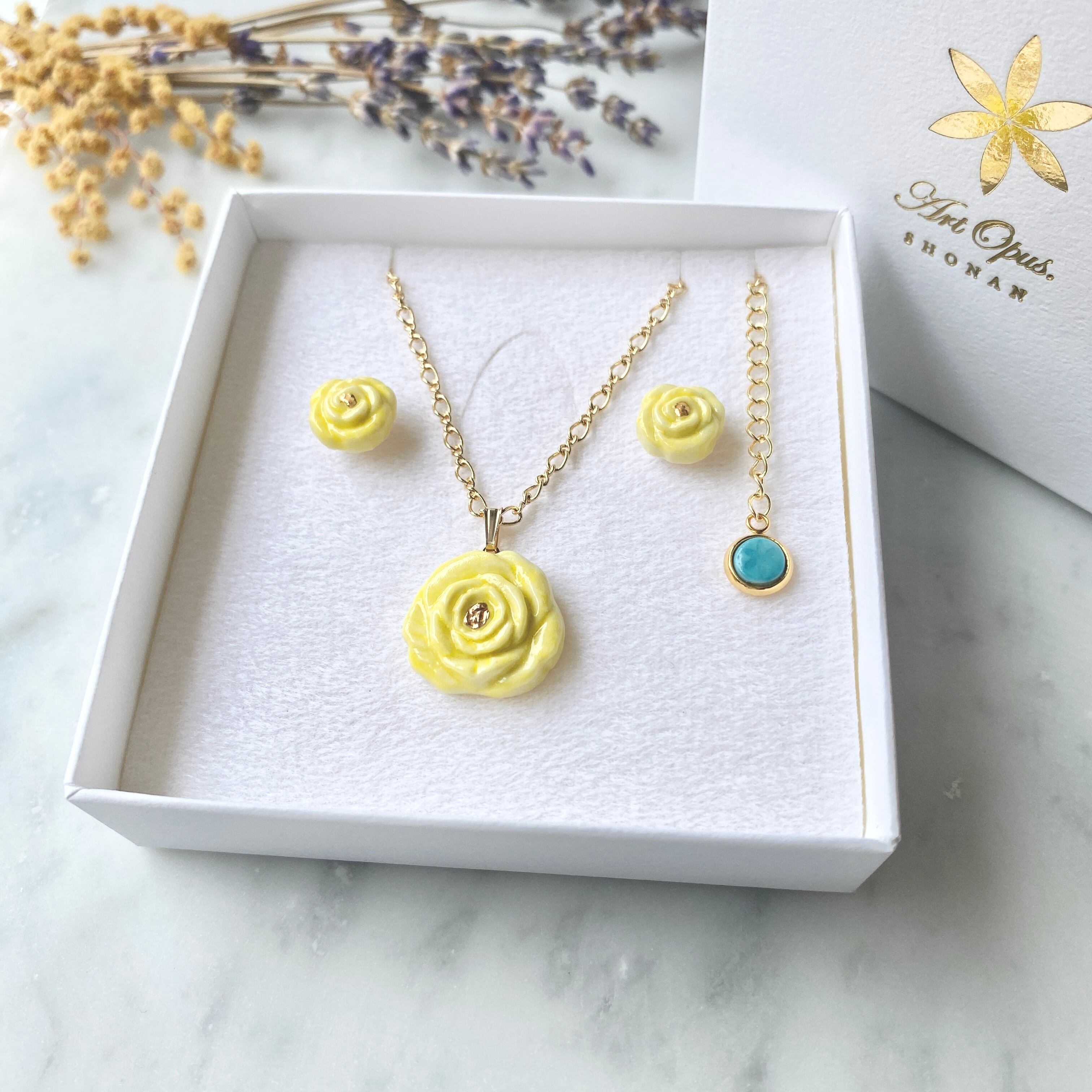 ネックレス ピアス or イヤリング セット Familiar / ファミリア