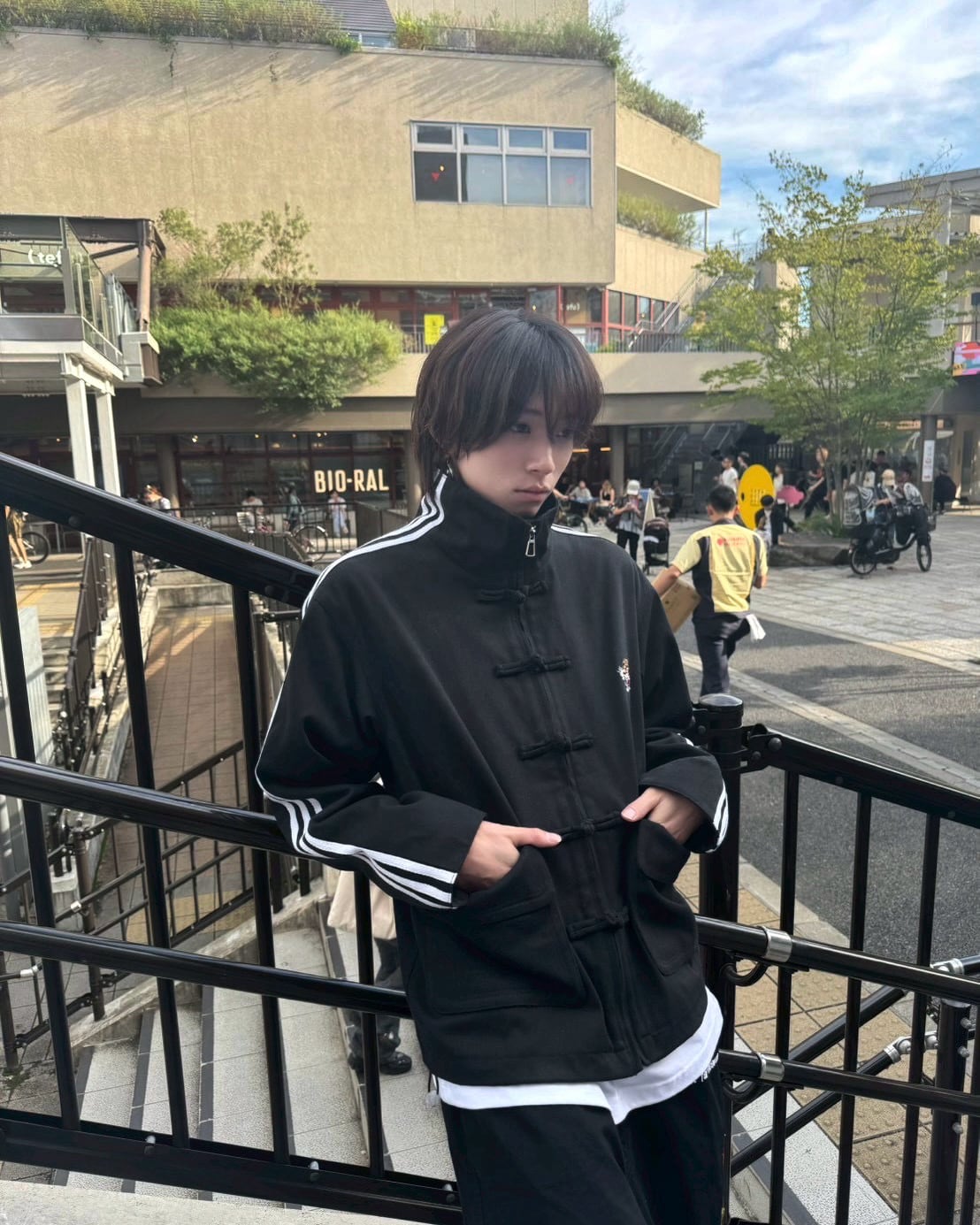 限定値下げ❗タグつき新品未使用✴️チャイナタウンマーケット Crew Sweat CHINA TRACK JACKET | チュウカタベタイ
