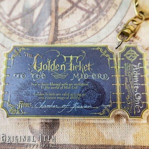 GOLDEN TICKET KEY HOLDER【異世界ミッドエルドへのゴールデンチケットキーホルダー】