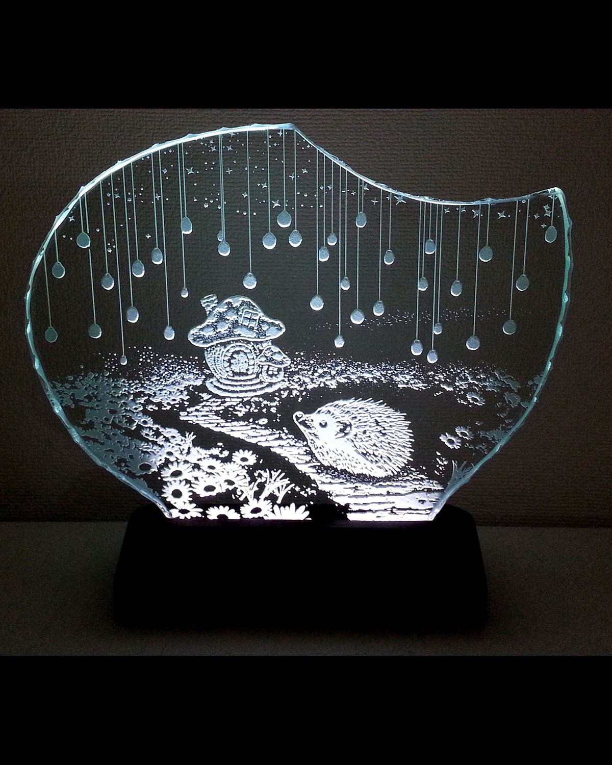 ハリネズミ・きのこの家 (ガラス:Mサイズ)