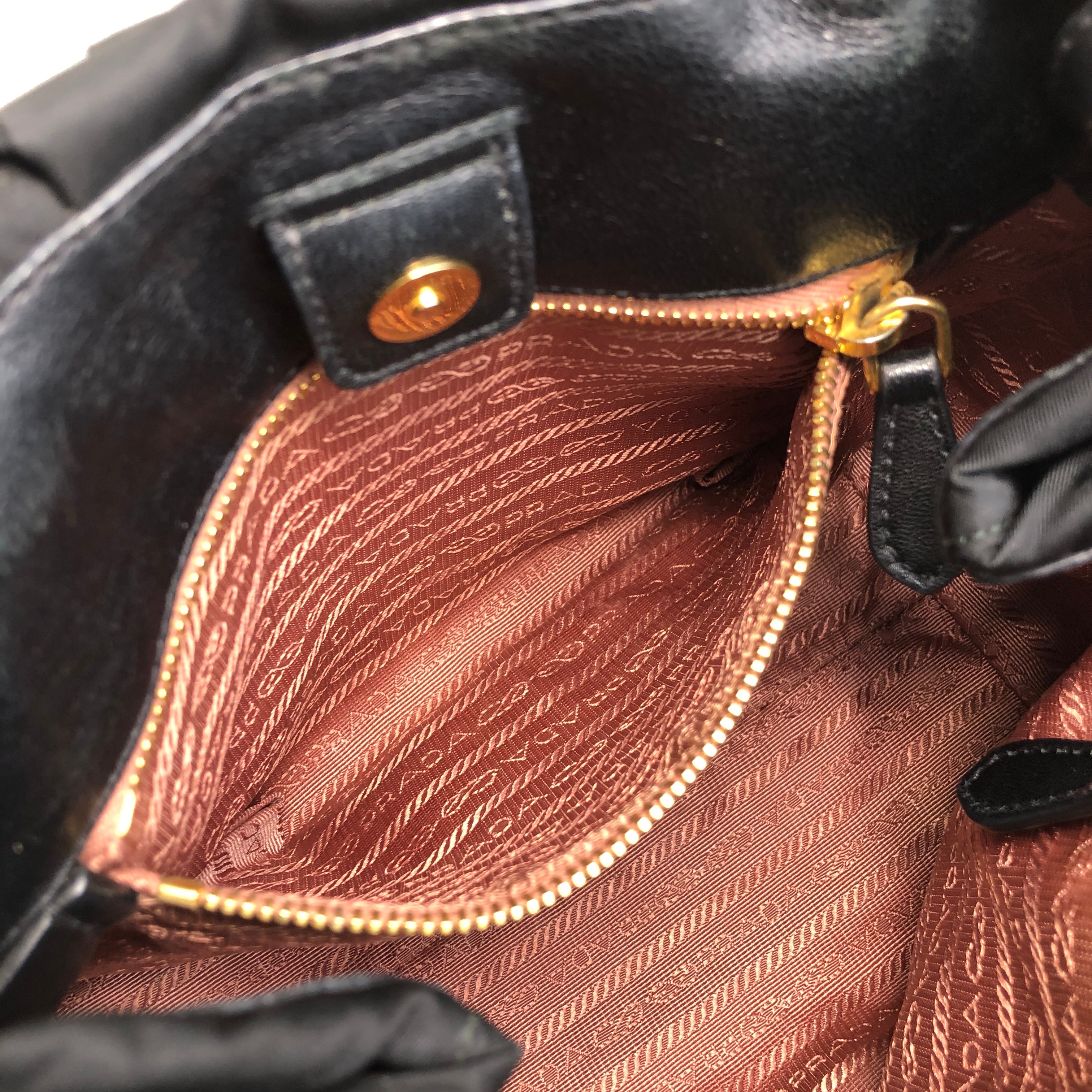 PRADA プラダ ショルダーバッグ ブラック ロゴ リボン ナイロン 2way