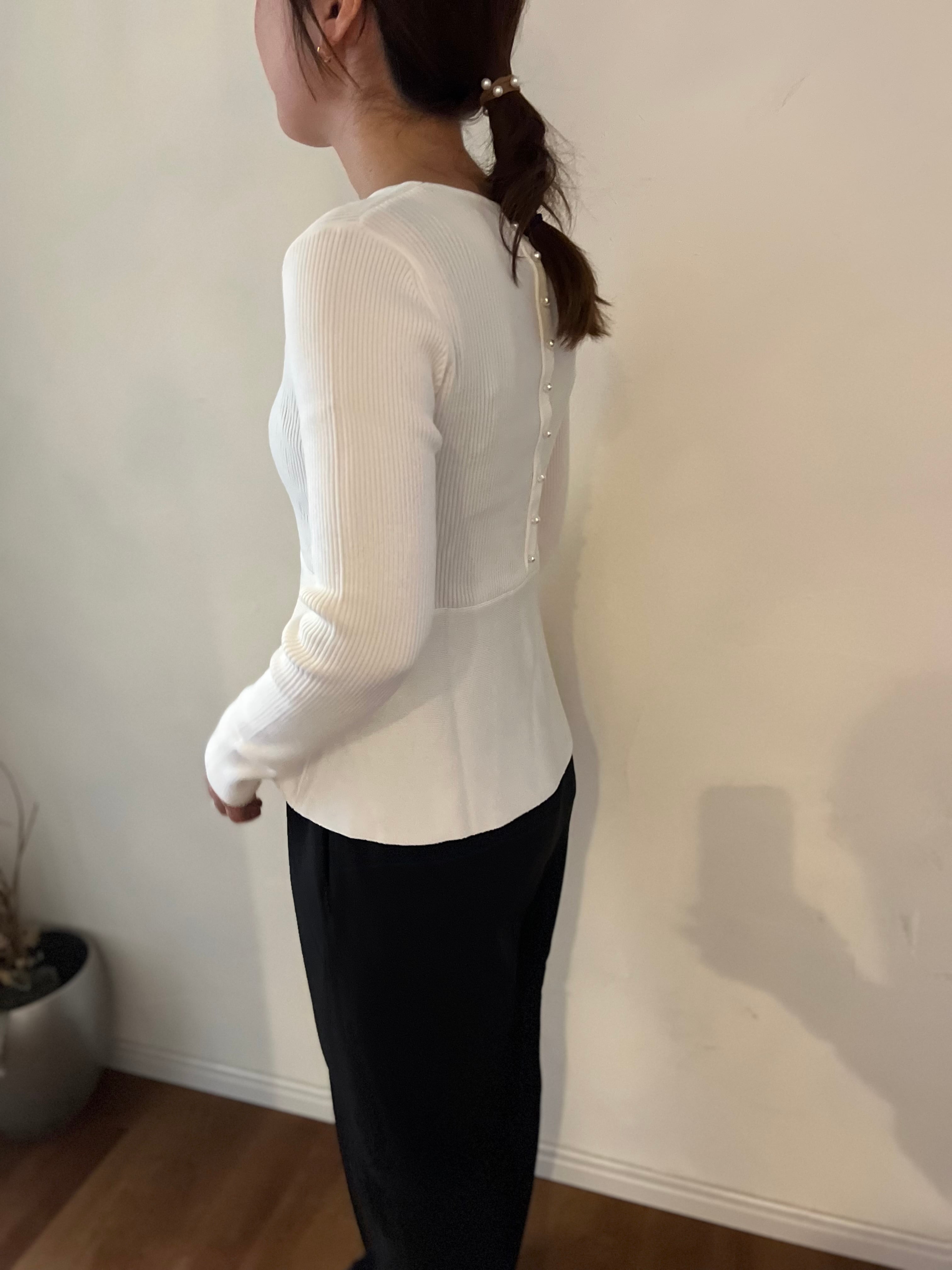【SELECT】バックパール付ペプラムニット　19-0388