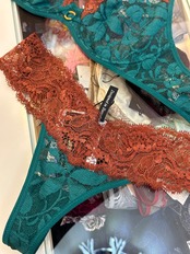 ジャニス タンガ アンドレサルダ