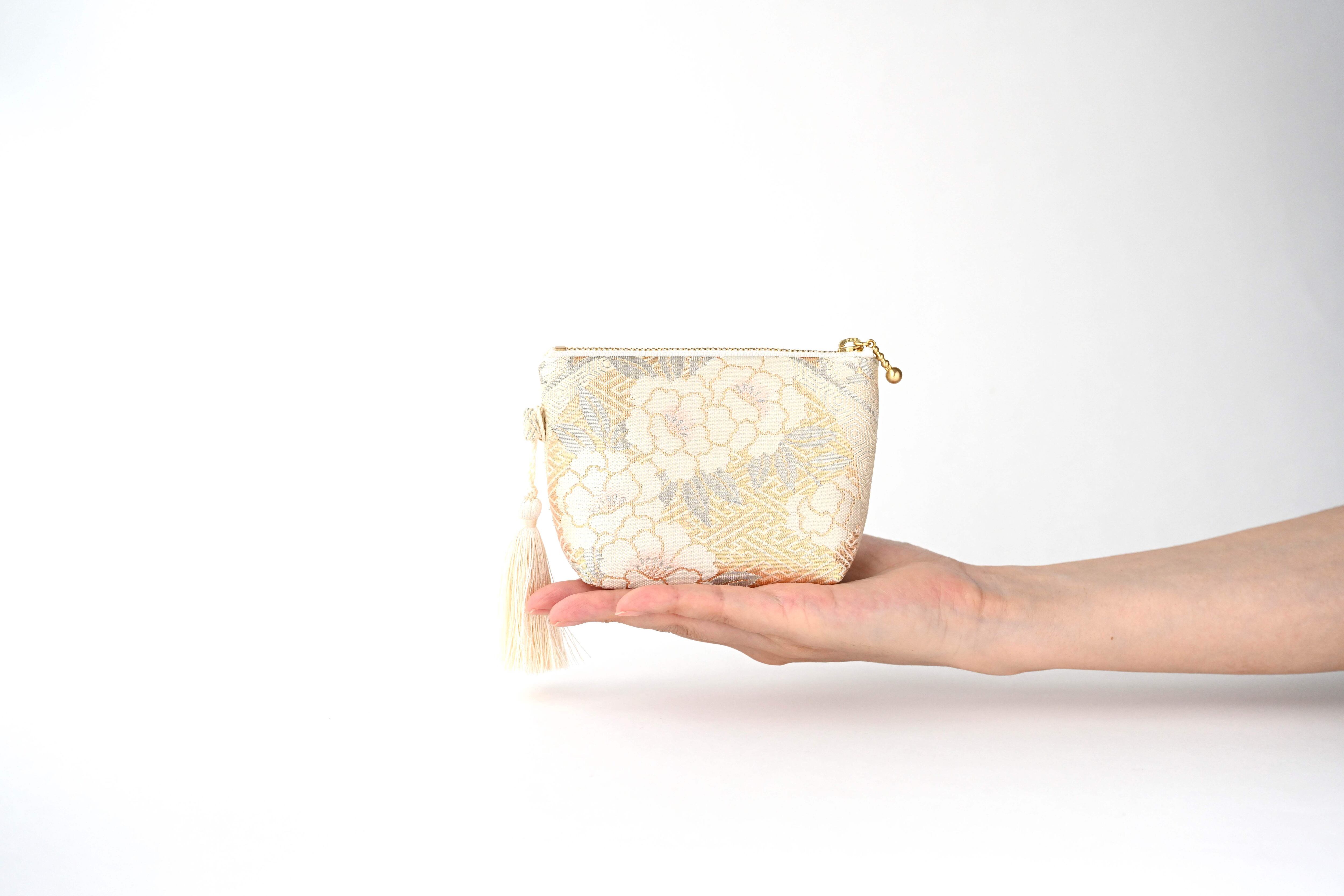 ichie ichie TOKYO 結婚式、パーティー、特別な日のためのシルク帯の