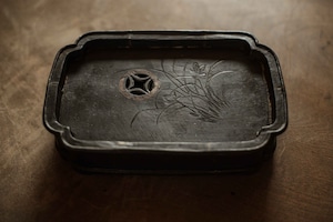 ヴィンテージ錫茶盤・蘭（浙江慈渓製）　
