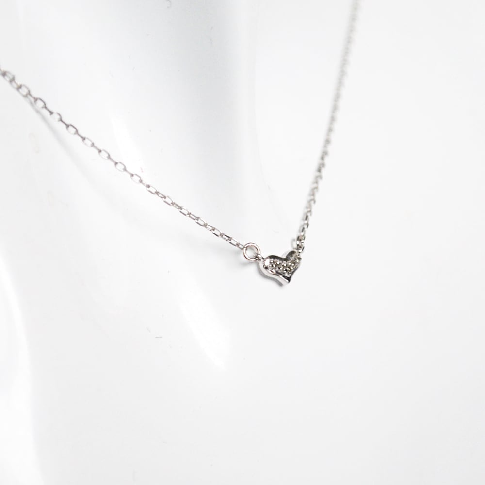 【ホワイトゴールド10金】　ダイヤ付き小さなハートネックレス | Only One Jewelry shop