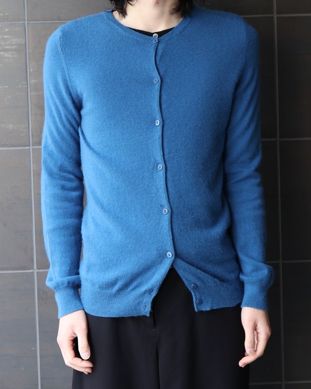 Colored crew neck knit cardigan