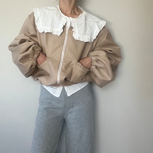 Frill blouson beige