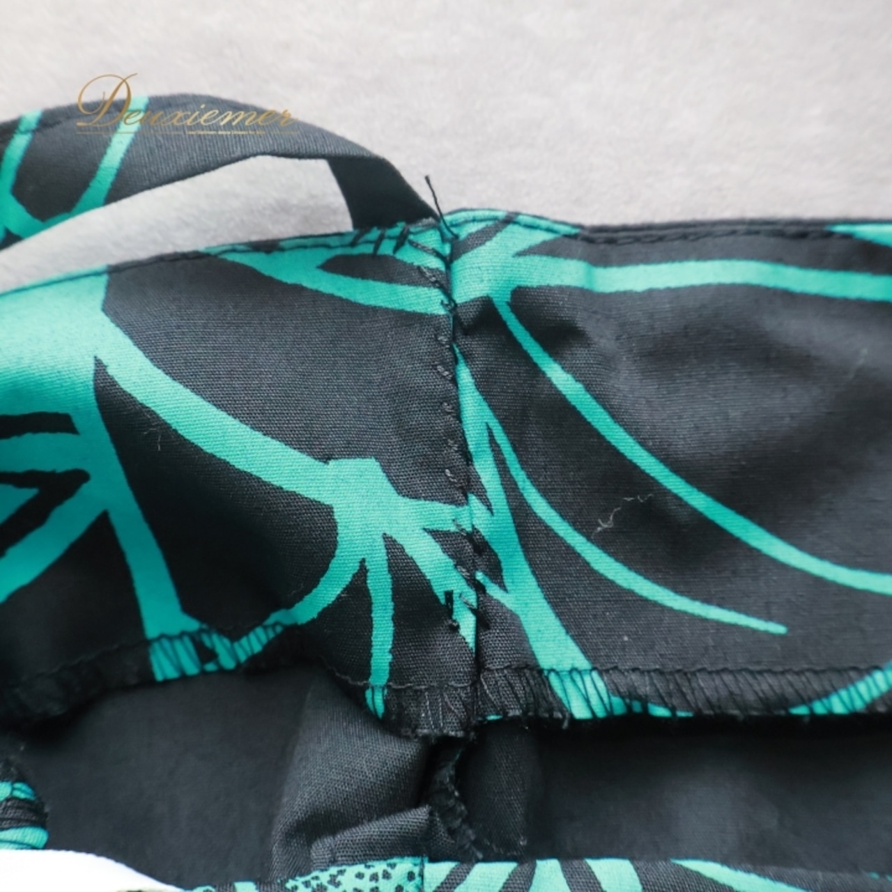 フラダンス 衣装 ワンピース ドレス ブラック系 アロハスタンダード 日本製 モンステラ柄 ALOHA STANDARDS ハワイアンプリント アロハ フラ ダンス レッスン 練習 キャミソール 華やか 鮮やか 上品 大人っぽい グリーン系 黒 緑 ブラック グリーン モンステラ ハワイアンワンピース アロハ 大人用 おしゃれ 上品 練習用