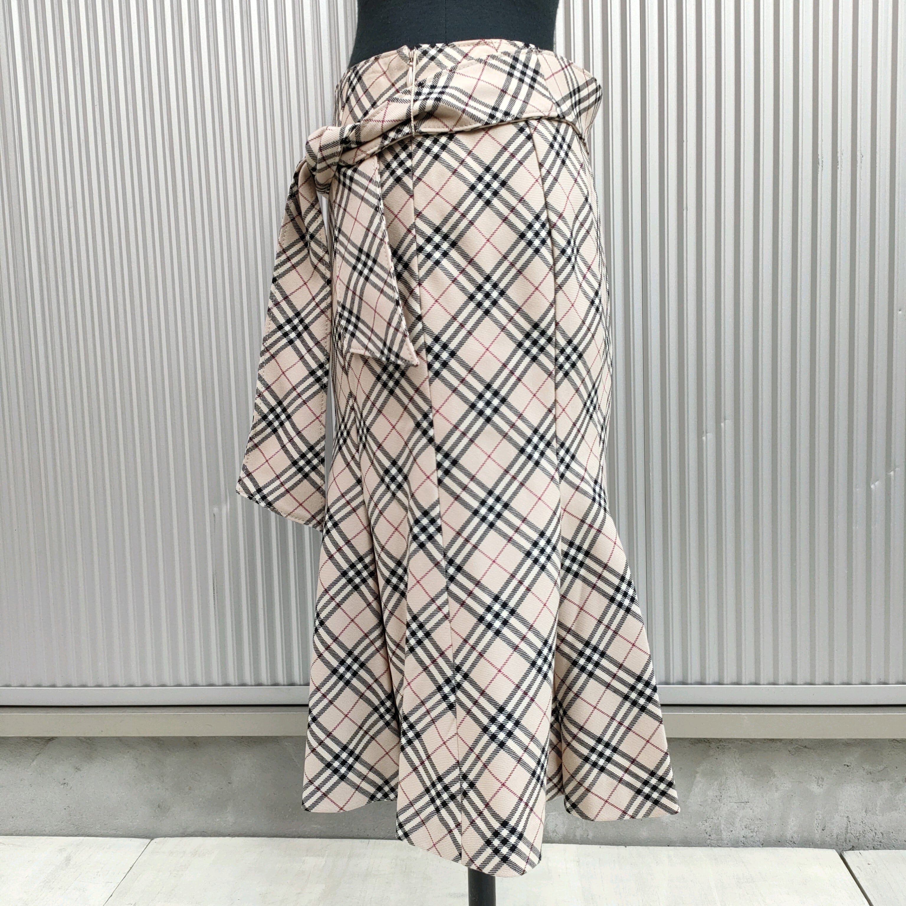 ○新品同様/バーバリー ブルーレーベルBurberry LONDON BLUE LABEL