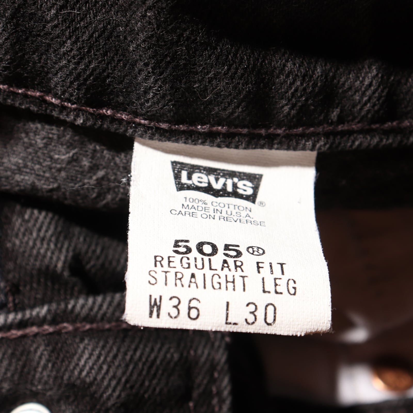 36×30 Levi