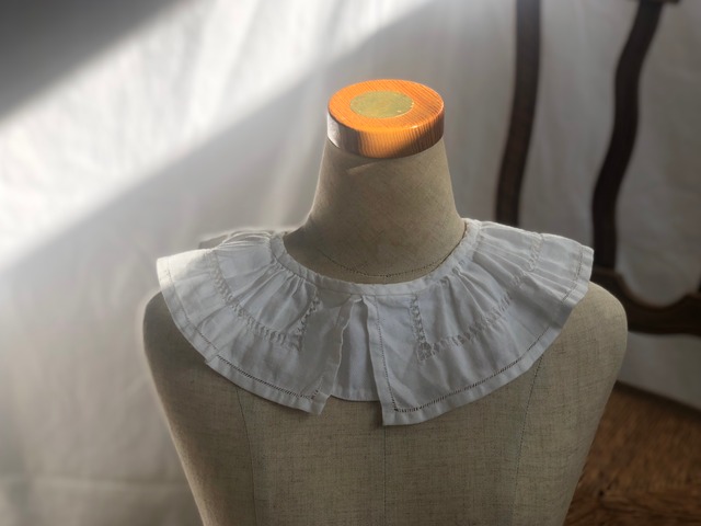 Vintage collar 3