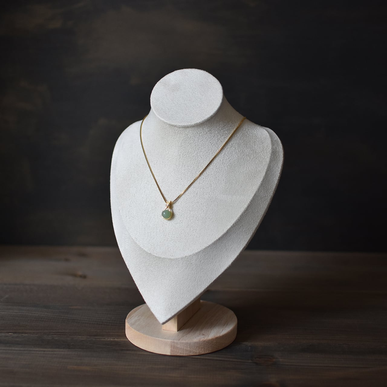 トルソー ネックレスディスプレイ アクセサリースタンド