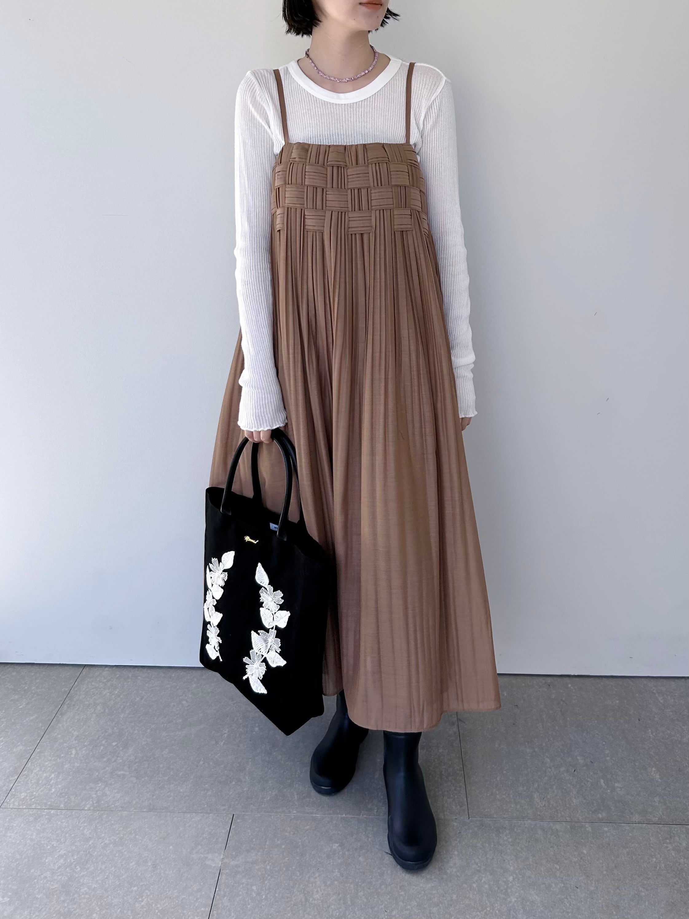 MUVEIL カメオ刺繍バッグ | KOKO