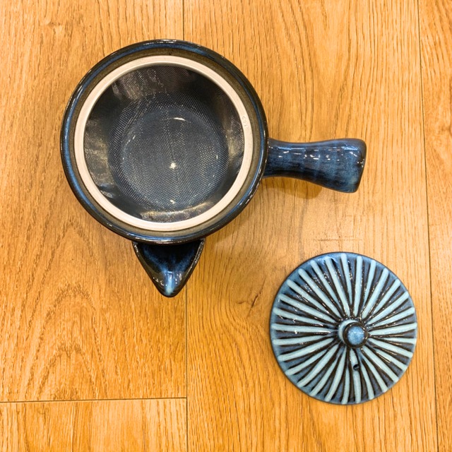 【波佐見焼】【利左エ門窯急須】【ブルー彫】　青　ブルー彫　250cc