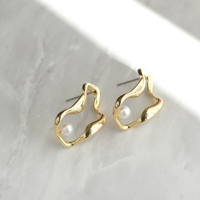 4.0mm 淡水パール × ニュアンスメタル デザインピアス チタンポストベビーパール / ps-158