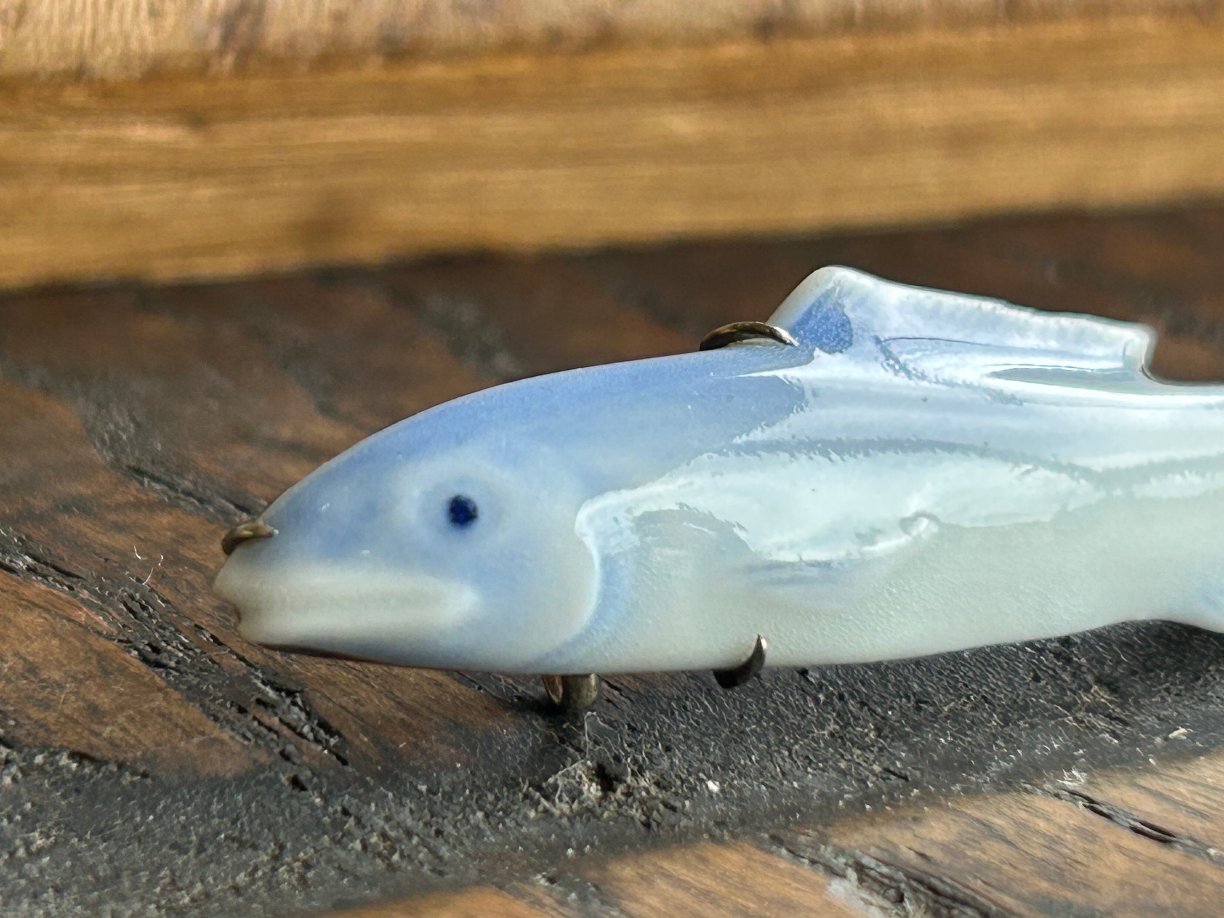 12代今右衛門　繊細な香魚の帯留め　WG使用