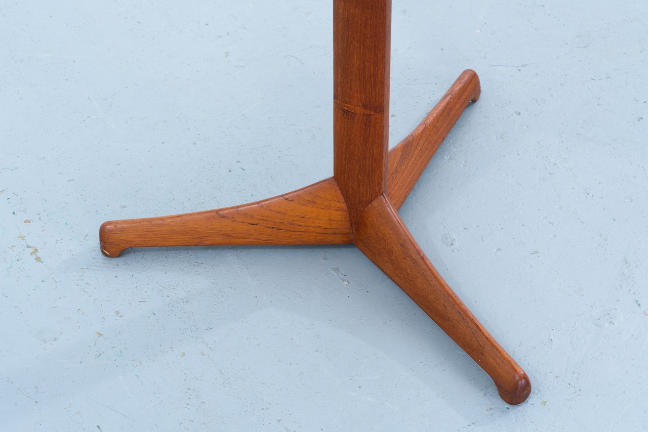 Kerstin Hörlin-Holmqvist | SIde Table