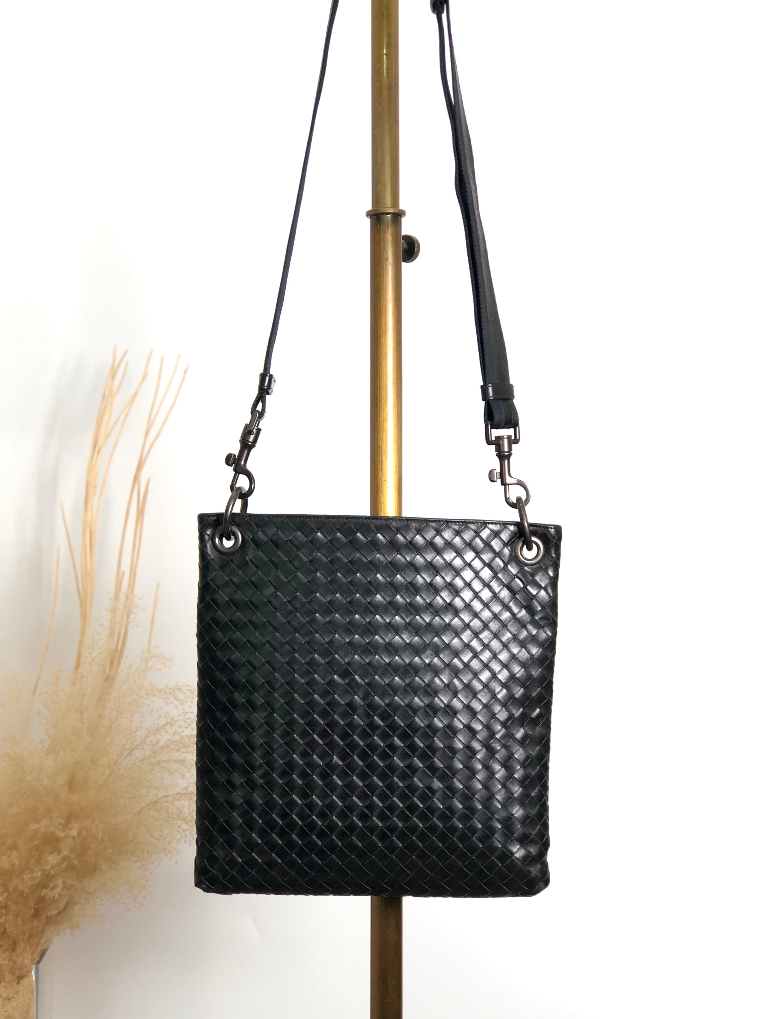 Bottega Veneta ボッテガ・ヴェネタ ショルダーバッグ ブラック