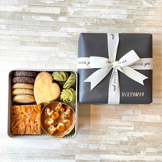 プチフール缶S・春