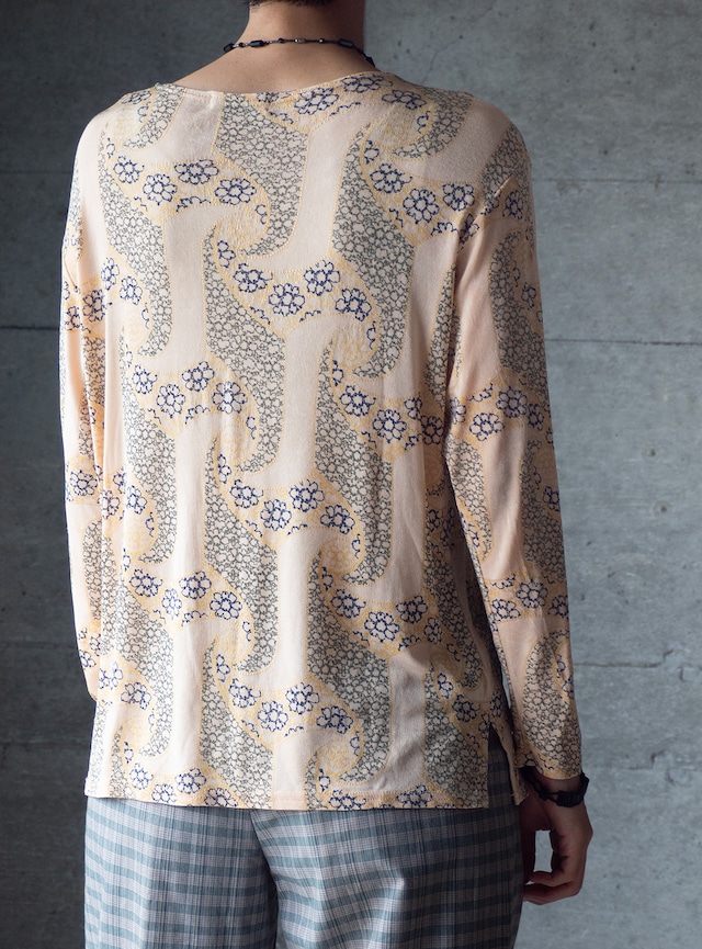 "One Second" used Jacquard stitch crew-neck