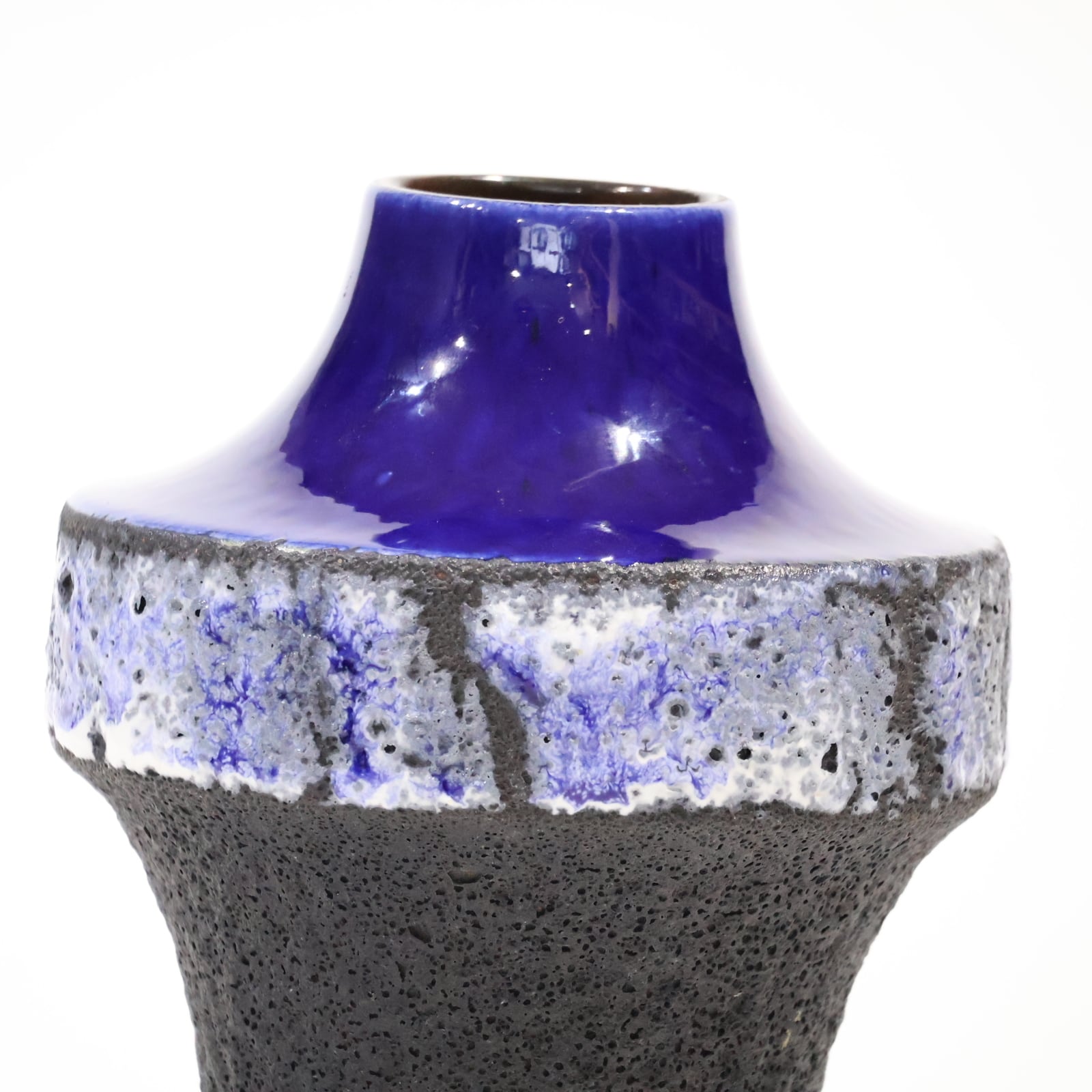 Carstens-- Malmö 16.9cm | Fat Lava & German Art Pottery
