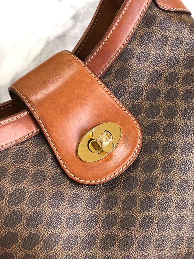 CELINE セリーヌ　マカダム　トリオンフ　ターンロック　ホーボーバッグ　ショルダーバッグ　ブラウン　vintage　ヴィンテージ　オールドセリーヌ　yjpxgm