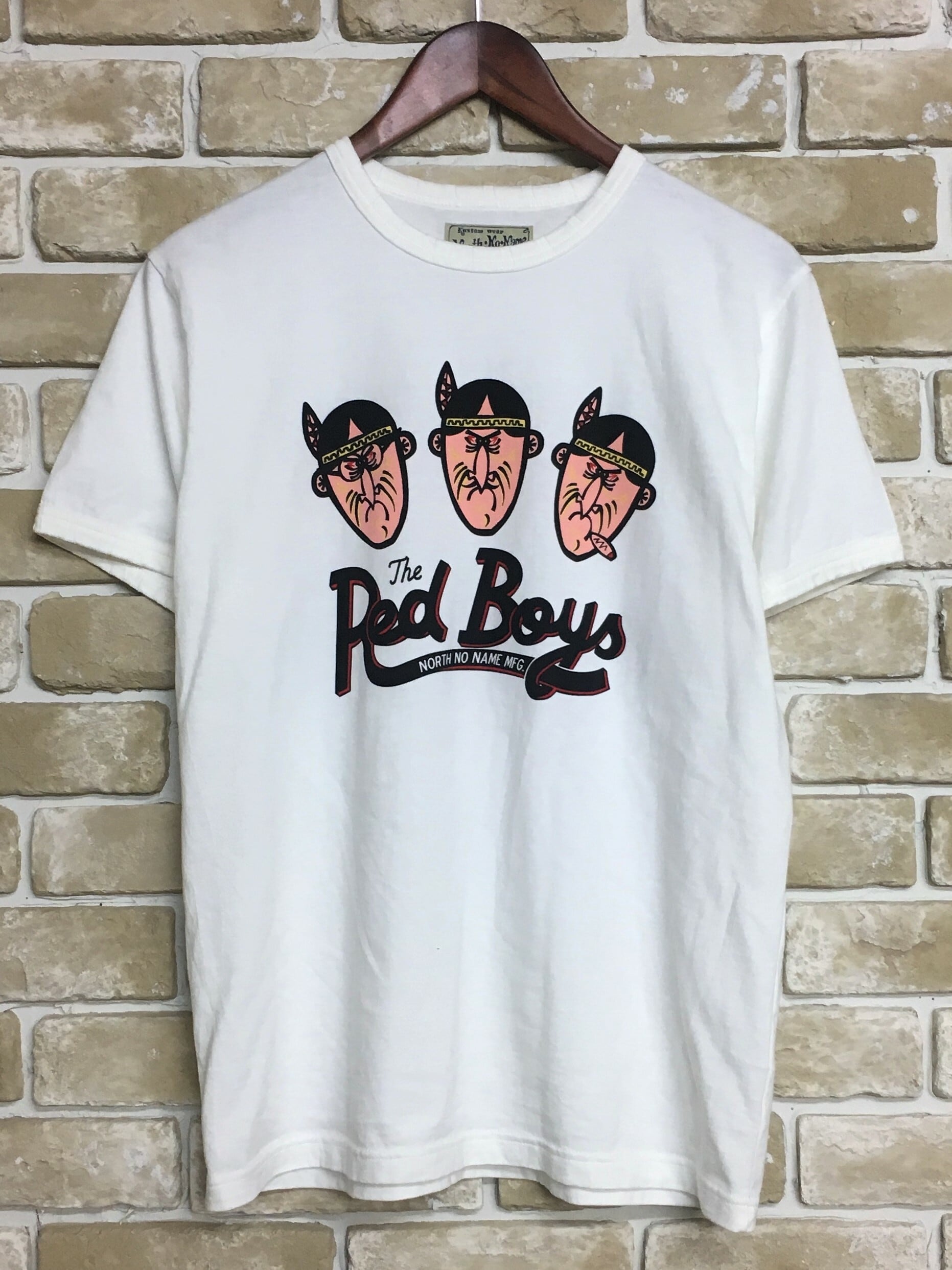PATCH DESIGN PRINT T-SHIRT "THE RED BOYS"