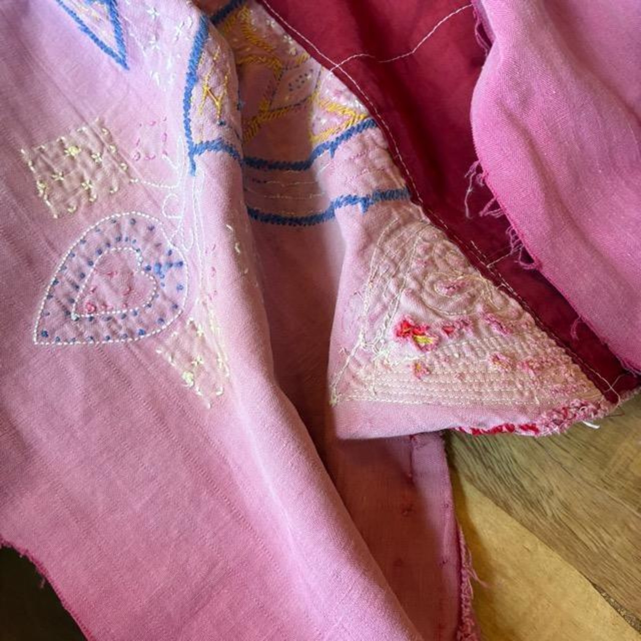 INDIA　Vintage Rabari embroidered fabric　66×180cm　25000-3