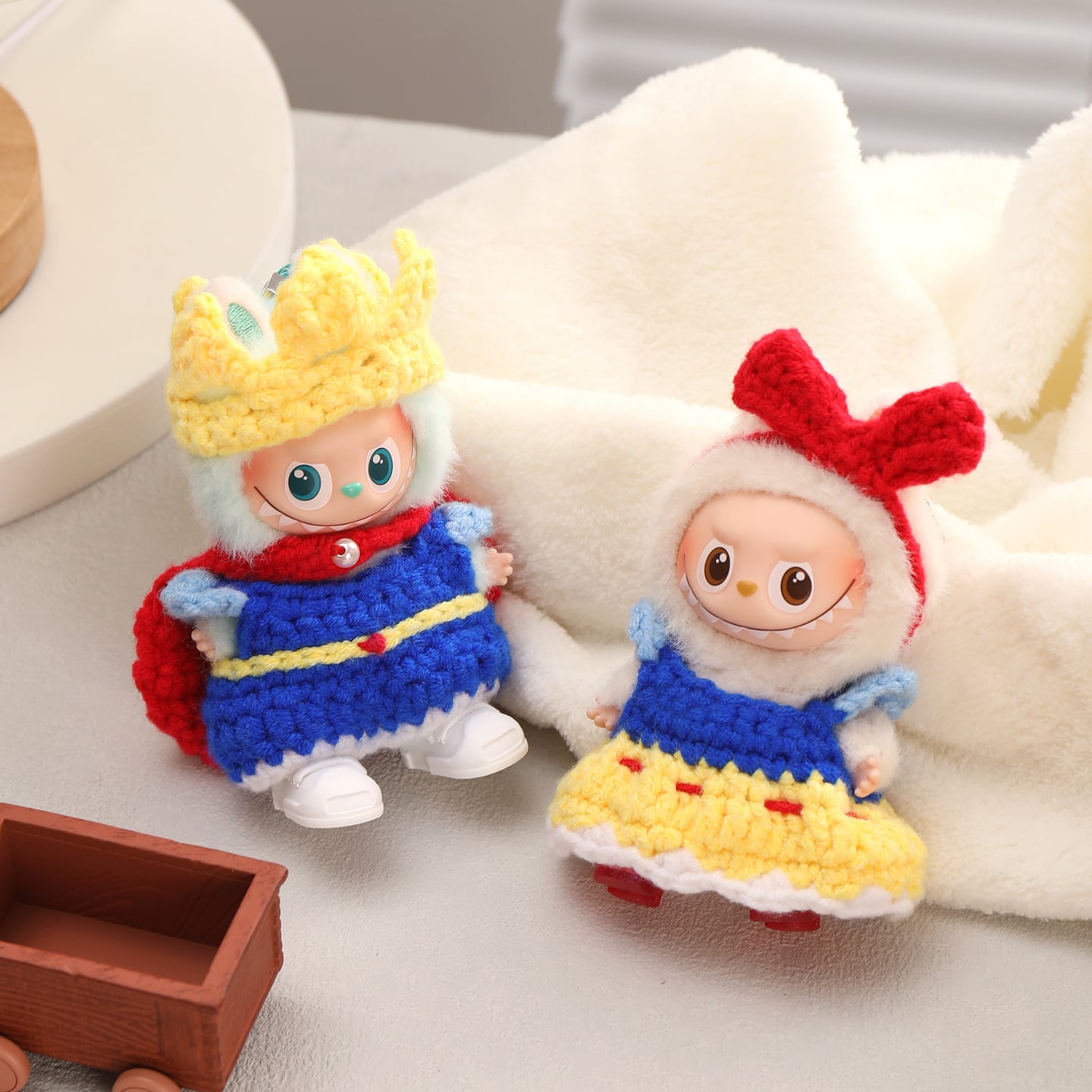 ラブブ 4代対応 王子様/お姫様 ニットロンパース/ワンピース＋