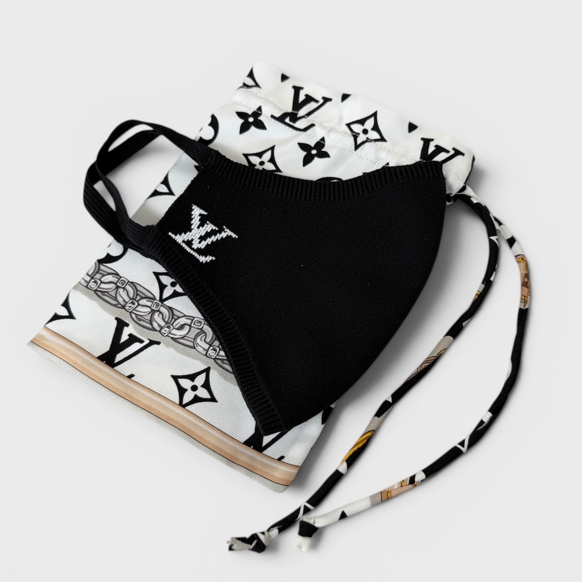 未使用品 ルイヴィトン マスク マイユ ブラック LOUIS VUITTON LOUIS VUITTON マスク マイユ ブラック | BRAND RESORT Online |【公式