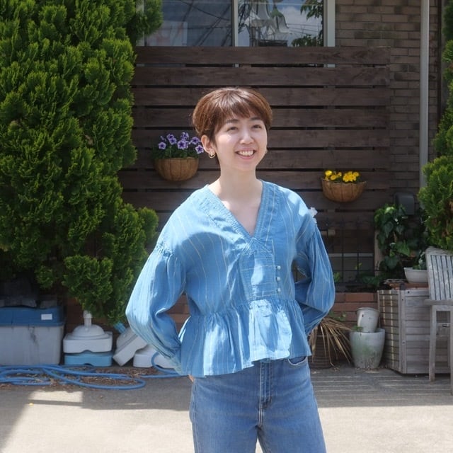 yurtao ユルタオ　金ラメブラウス e1622573c8c7b52cd2ae4189e05653