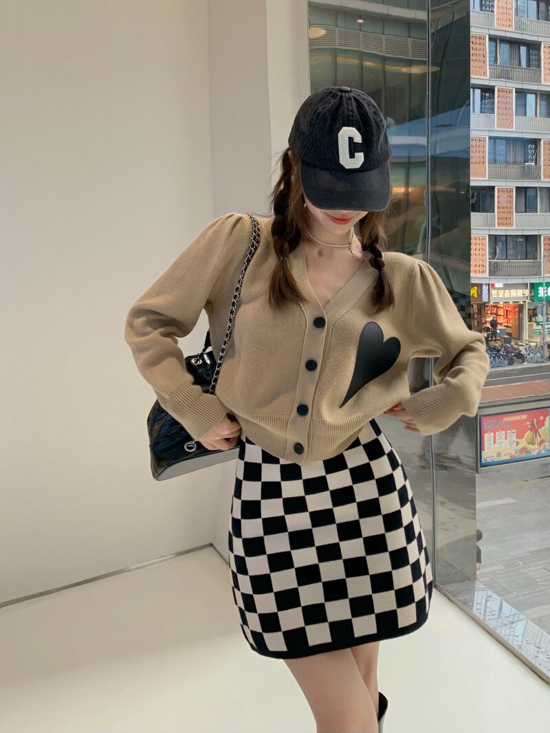 オータムスタイルルーズニットカーディガンVネックセーター コート スタンダード薄手トップス ロング レトロ 秋物 モンロー30188861142