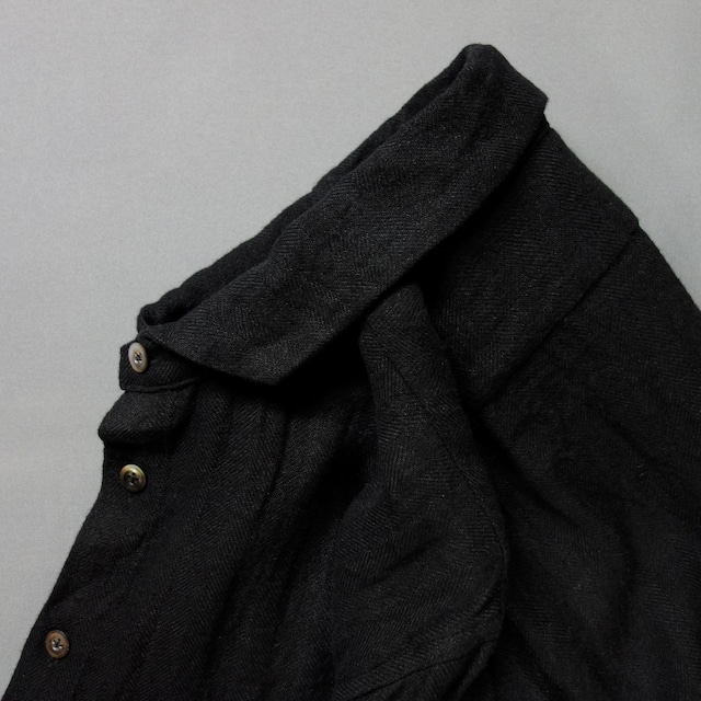 classic frenchwidespread linen shirt / black