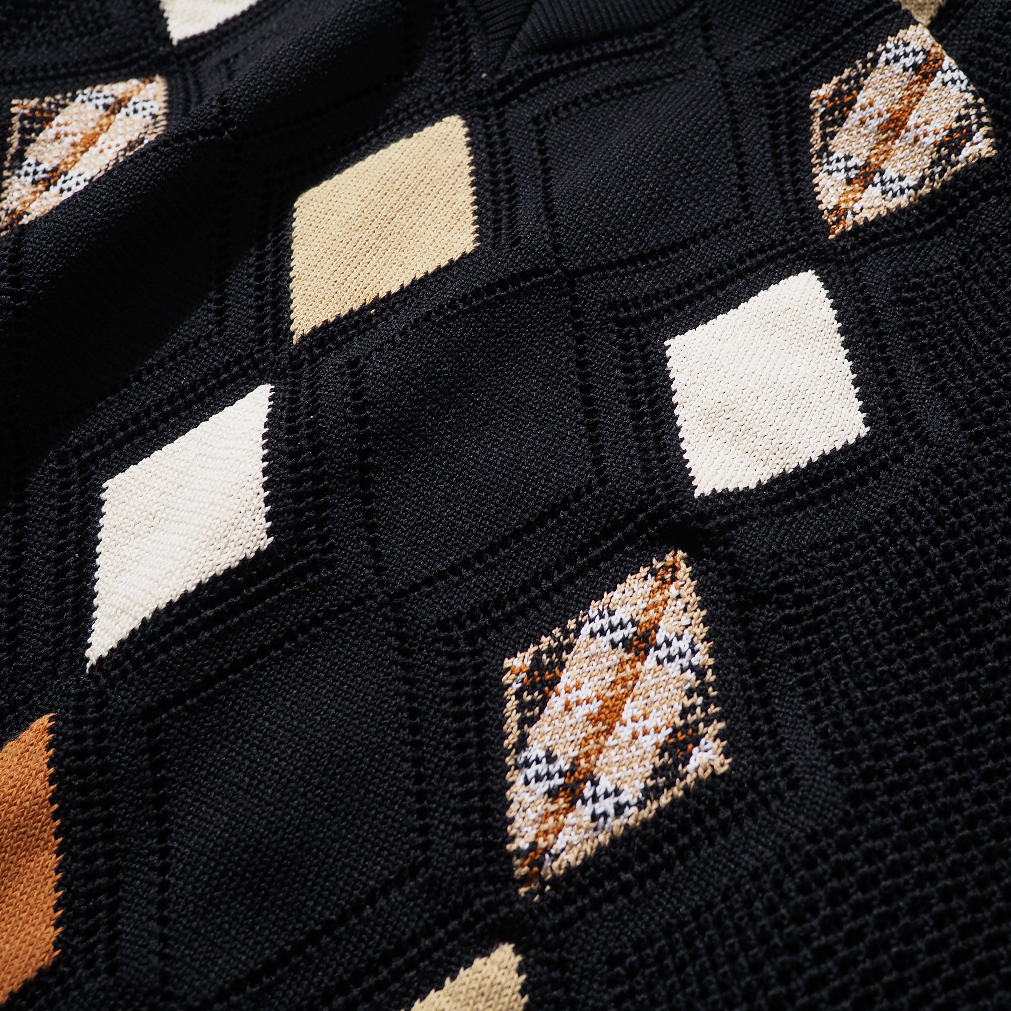 1990s " DAKS London " Multi Dia embbossed vintage knit Vest