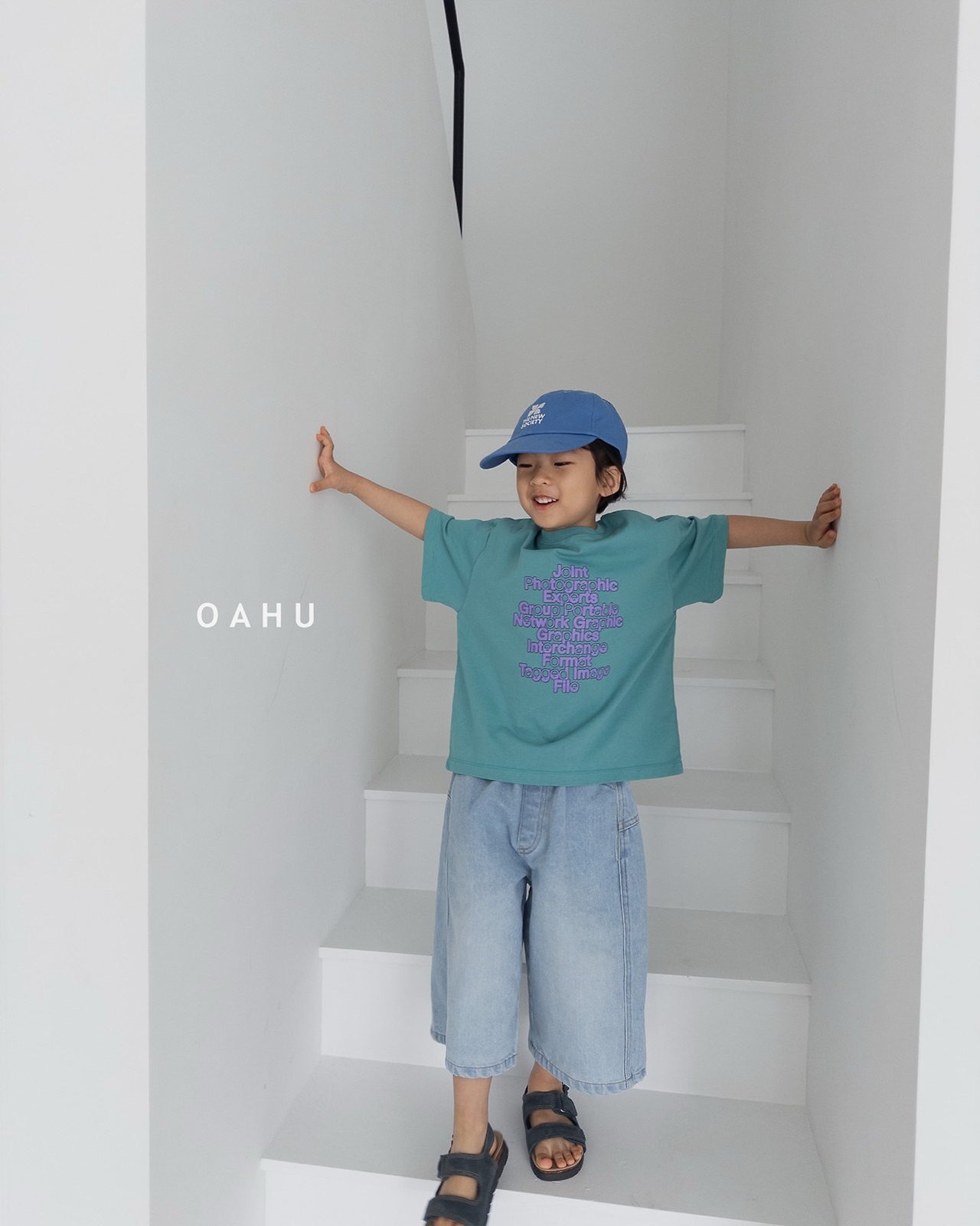 [OAHU] Code Bermuda Denim (JS/JM/JL/JXL) / [오아후] 코드버뮤다데님 (JS/JM/JL/JXL)