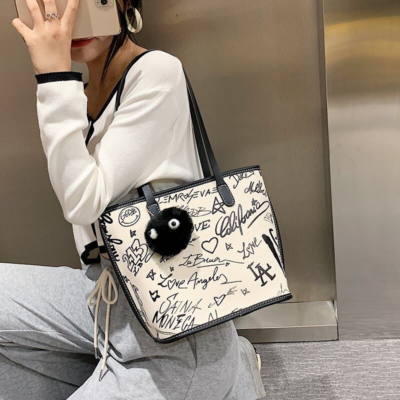 キャンバスバッグハンドバッグ2020新しい流行の大容量ショルダーバッグ人気のネットレッドワイルドインポータブルトートバッグ Tiancai_Wing_Bag8580433196