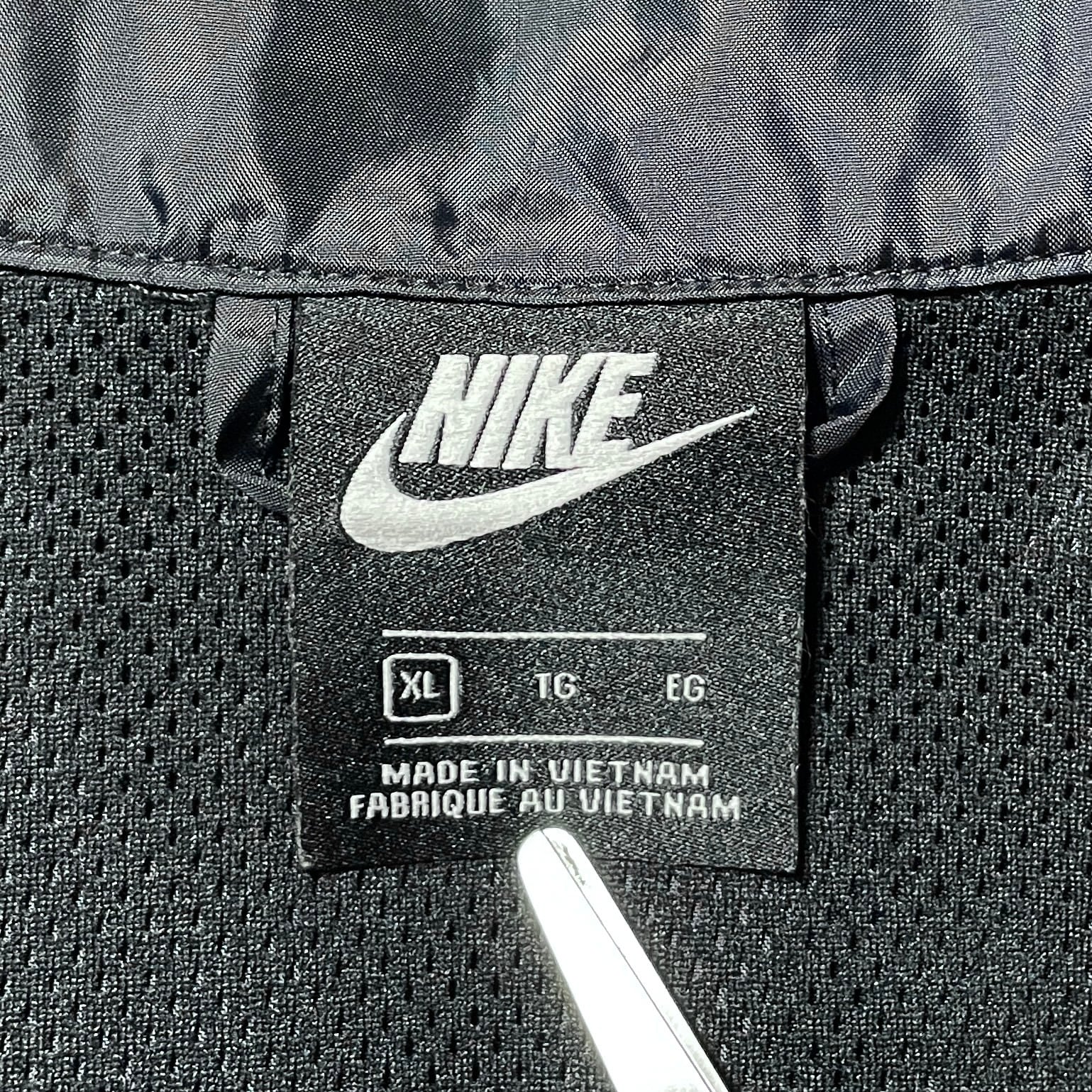 ナイキ JUST DO IT ビッグロゴ ジップアップ ジャケット 黒 XL | 古着