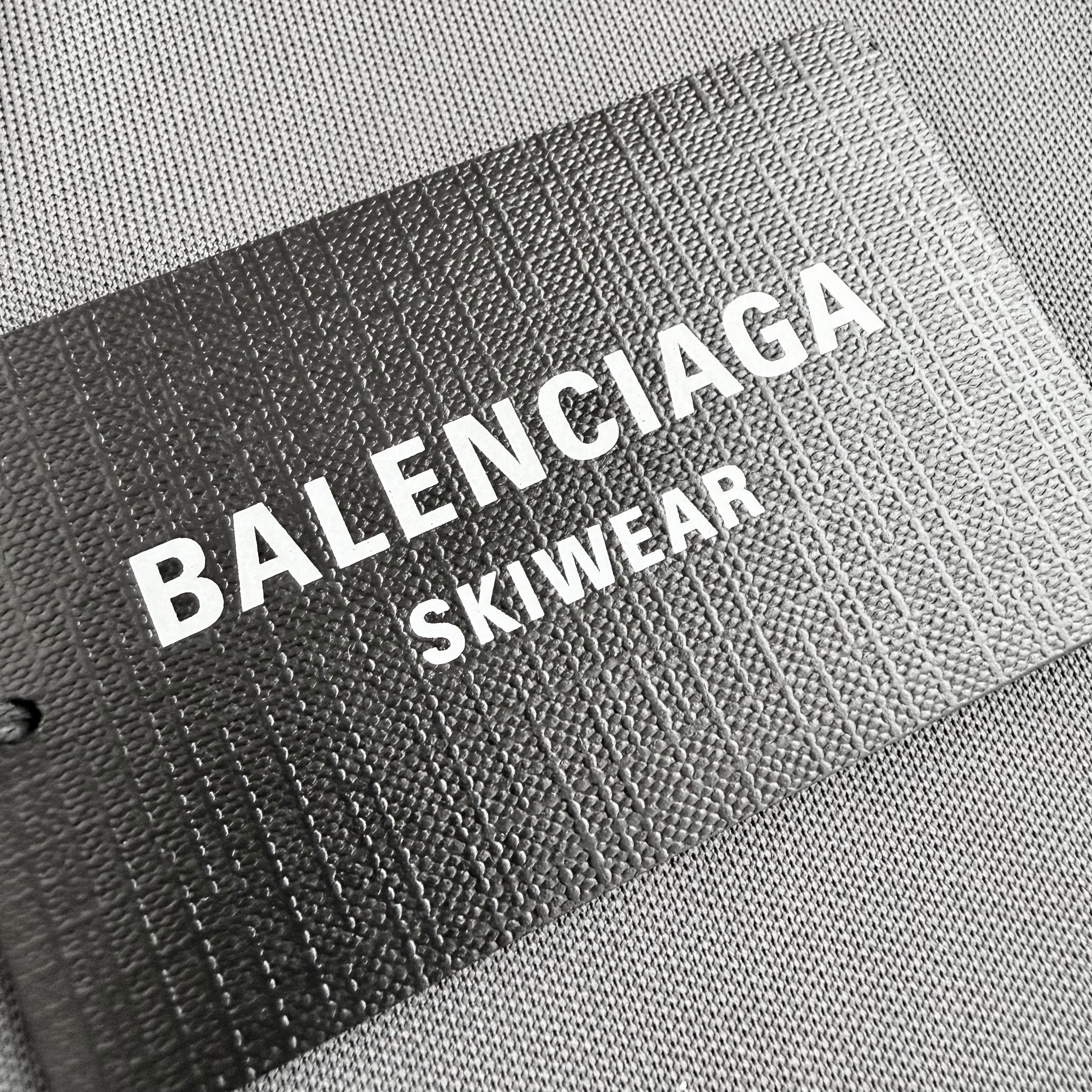 BALENCIAGA 3B Sports Icon Ski Long Sleeve T-Shirt Gray XS | BRAND