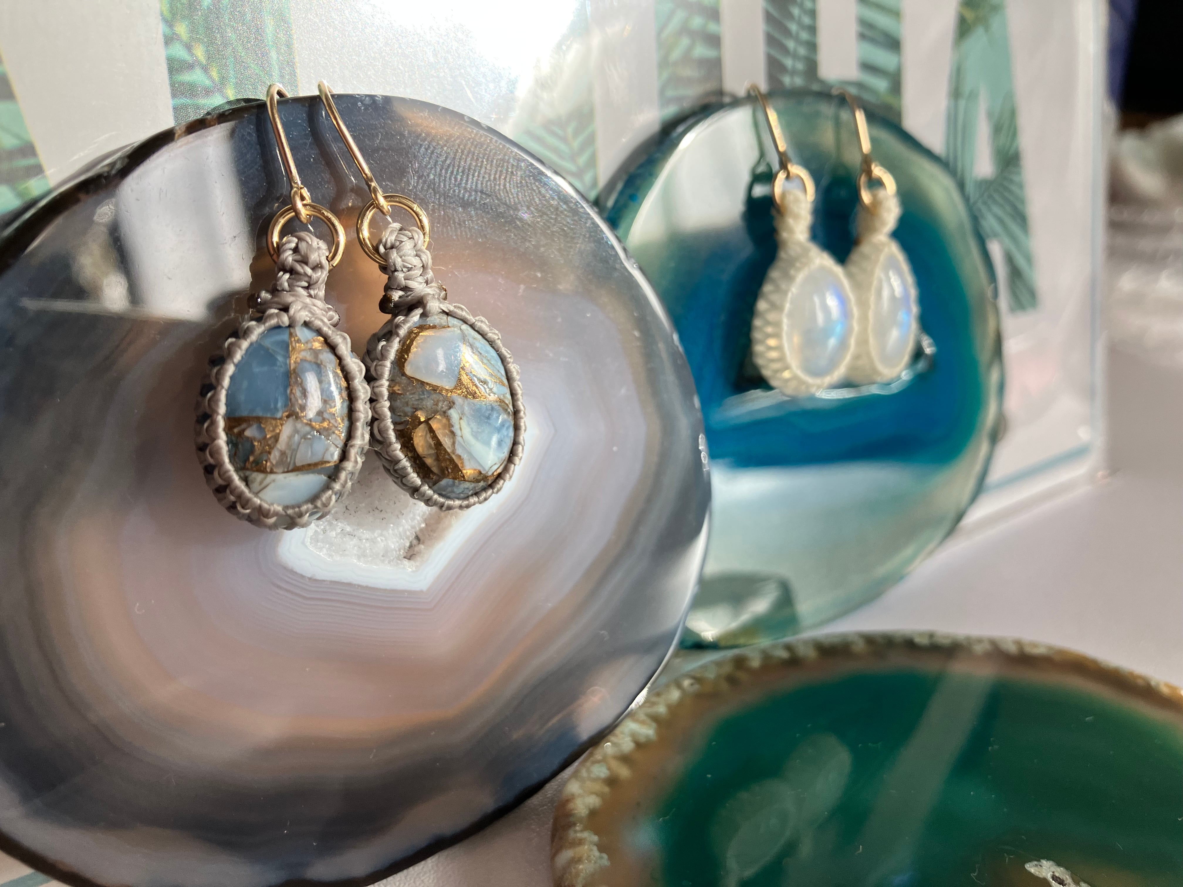 ブルーオパールコッパー ピアス 14kgf オーバル 【公式通販】