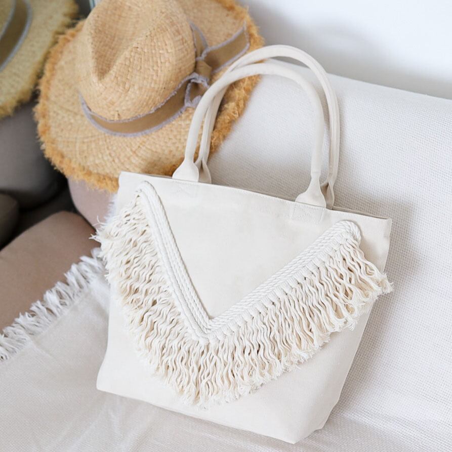 V Fringe Tote Bag M
