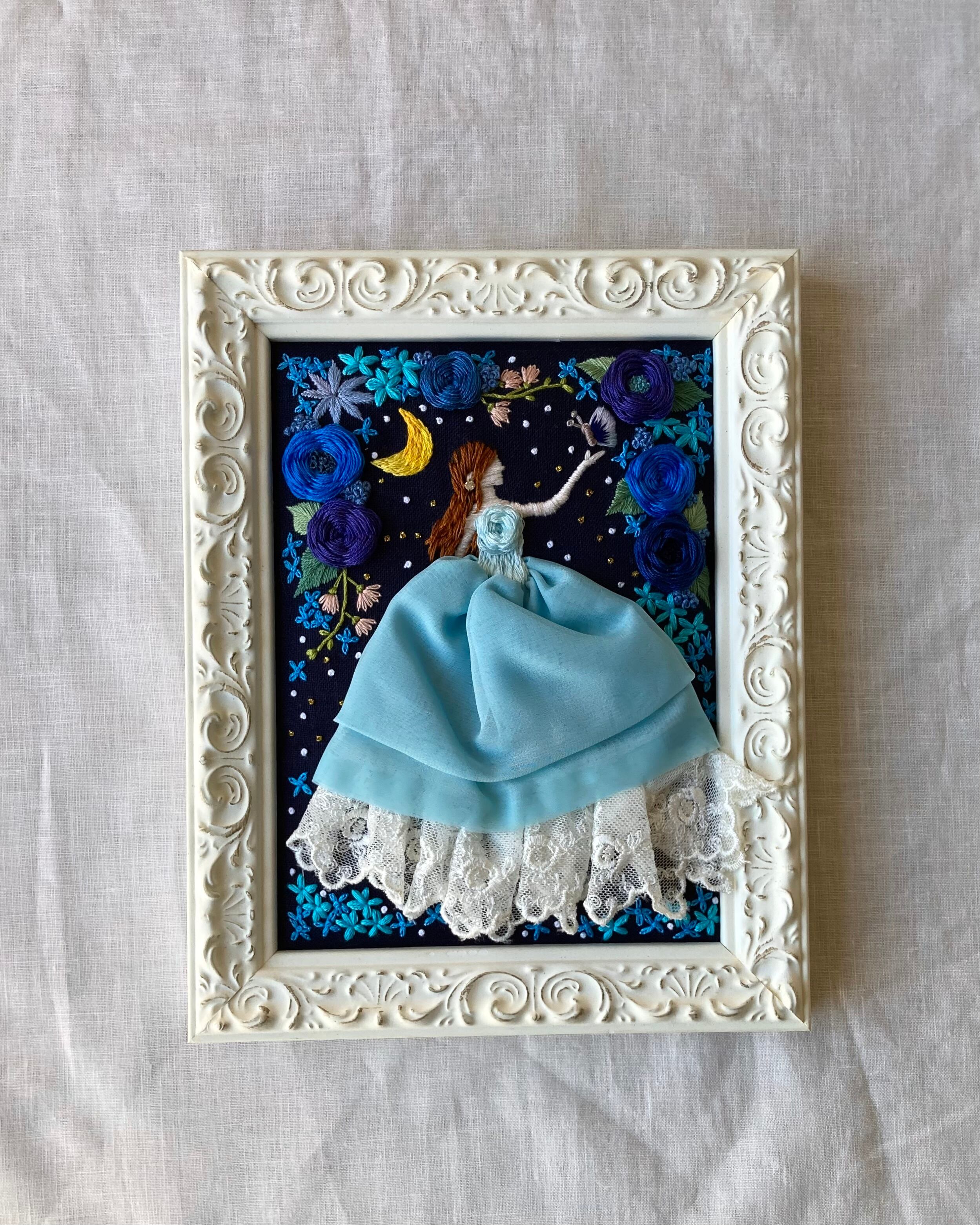 刺繍アート「夢の時」〜縫いとめた華より | あきのかぜ