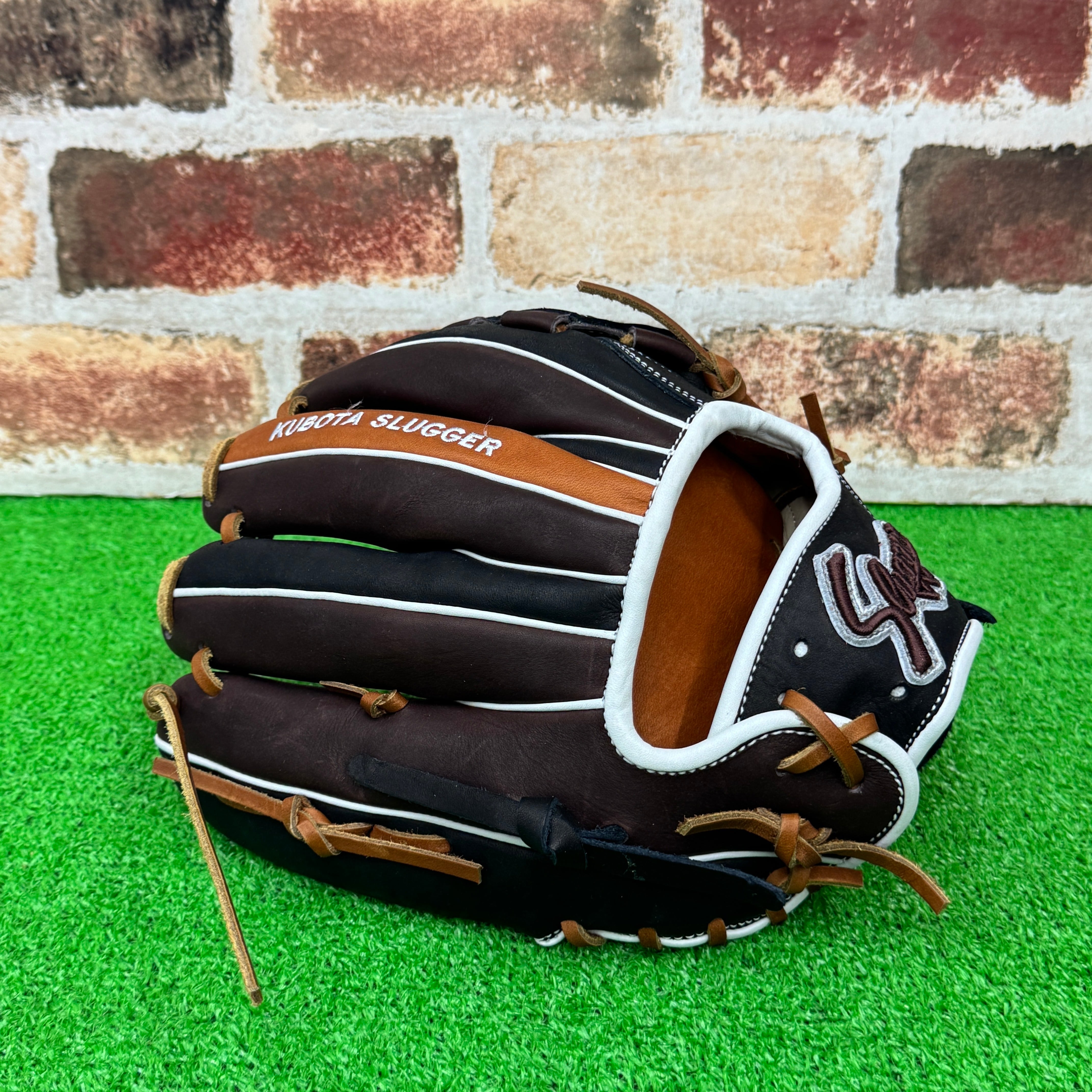 バンダイスポーツ　別注　オーダーグローブ バンスポ店舗別注】 久保田スラッガー軟式オーダーグローブ T0 予約