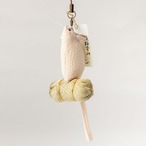 吊るしストラップ／俵ネズミ